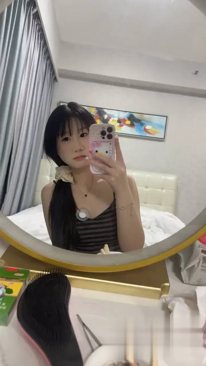 低胸蕾丝深沟娇喘诱惑 低胸蕾丝深沟娇喘诱惑