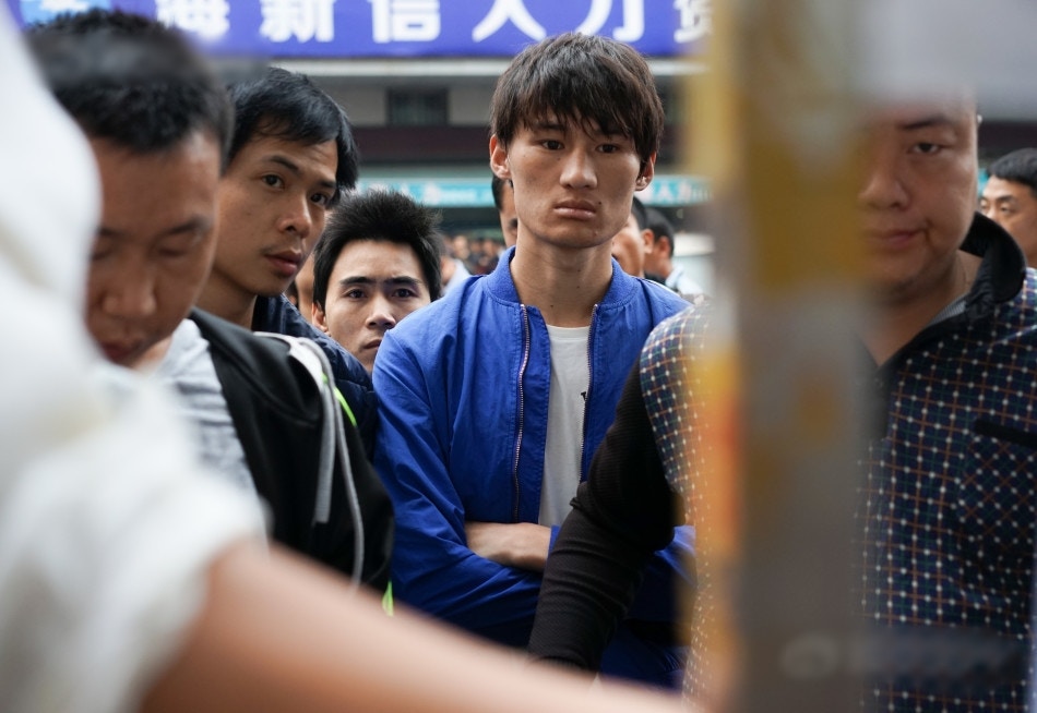 三和人才市场附近的日结工人