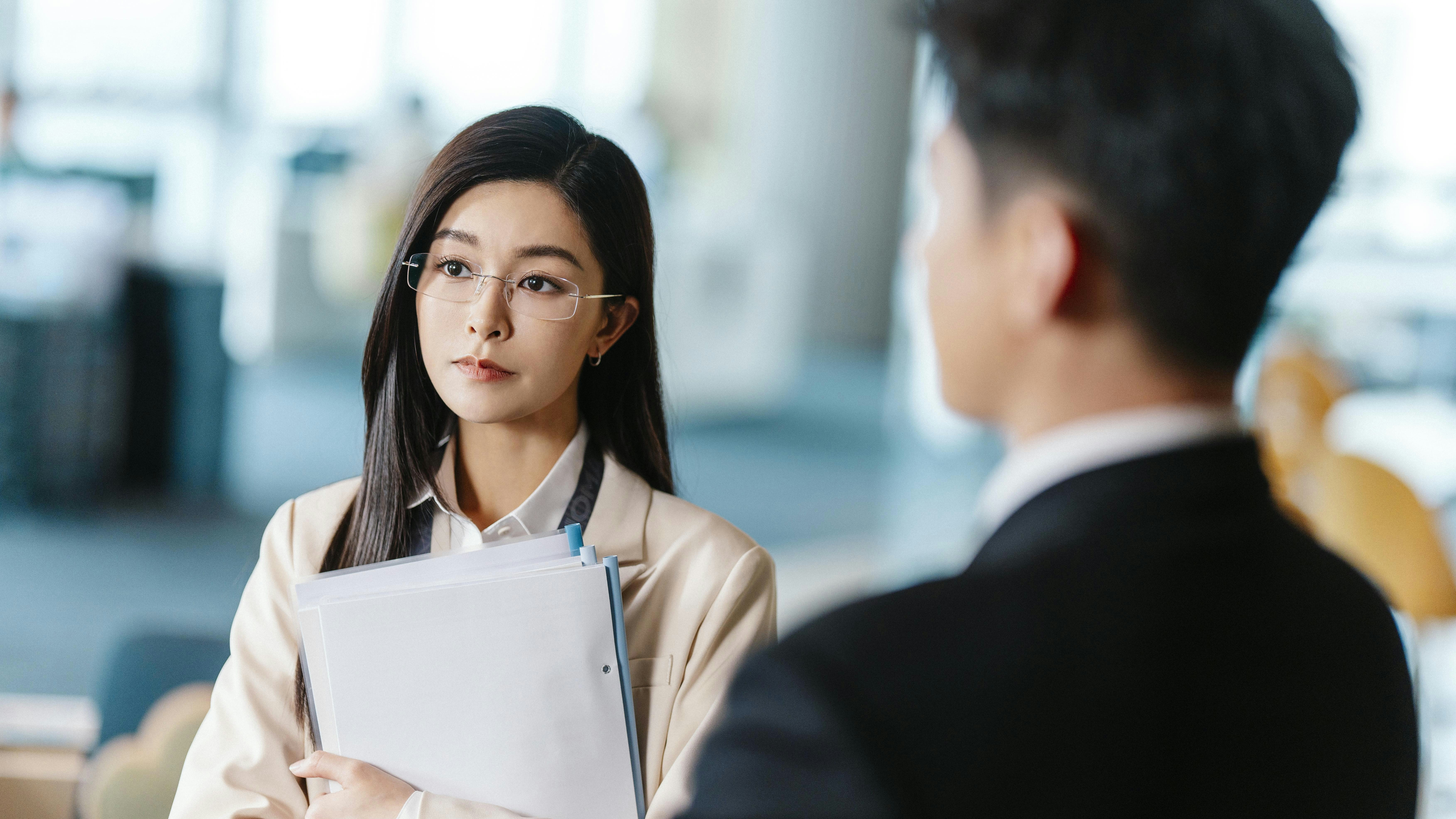 文咏珊实验室白大褂造型