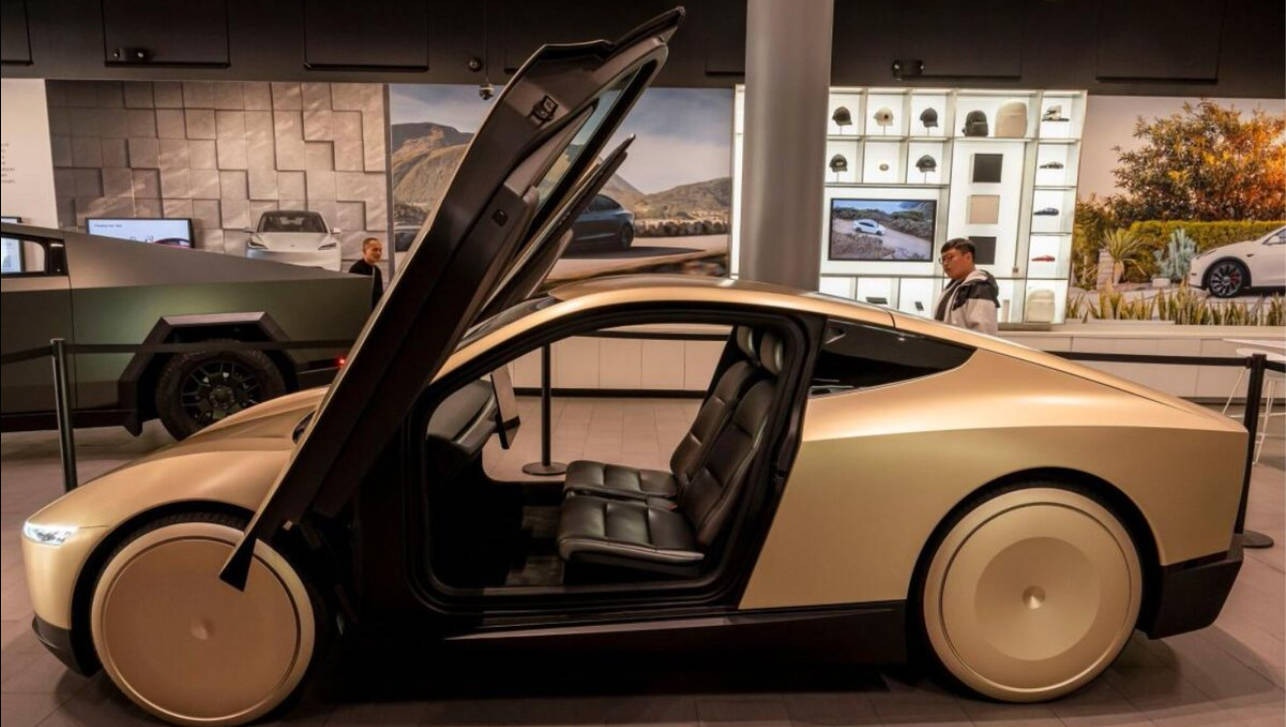 Tesla Cybercab自动驾驶硬件升级:FSD运算性能超越Model 3/Y,为L4级无人驾驶铺路