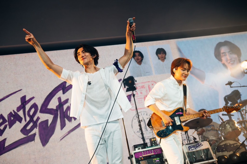 JANNABI成员认真演唱广东话版歌词
