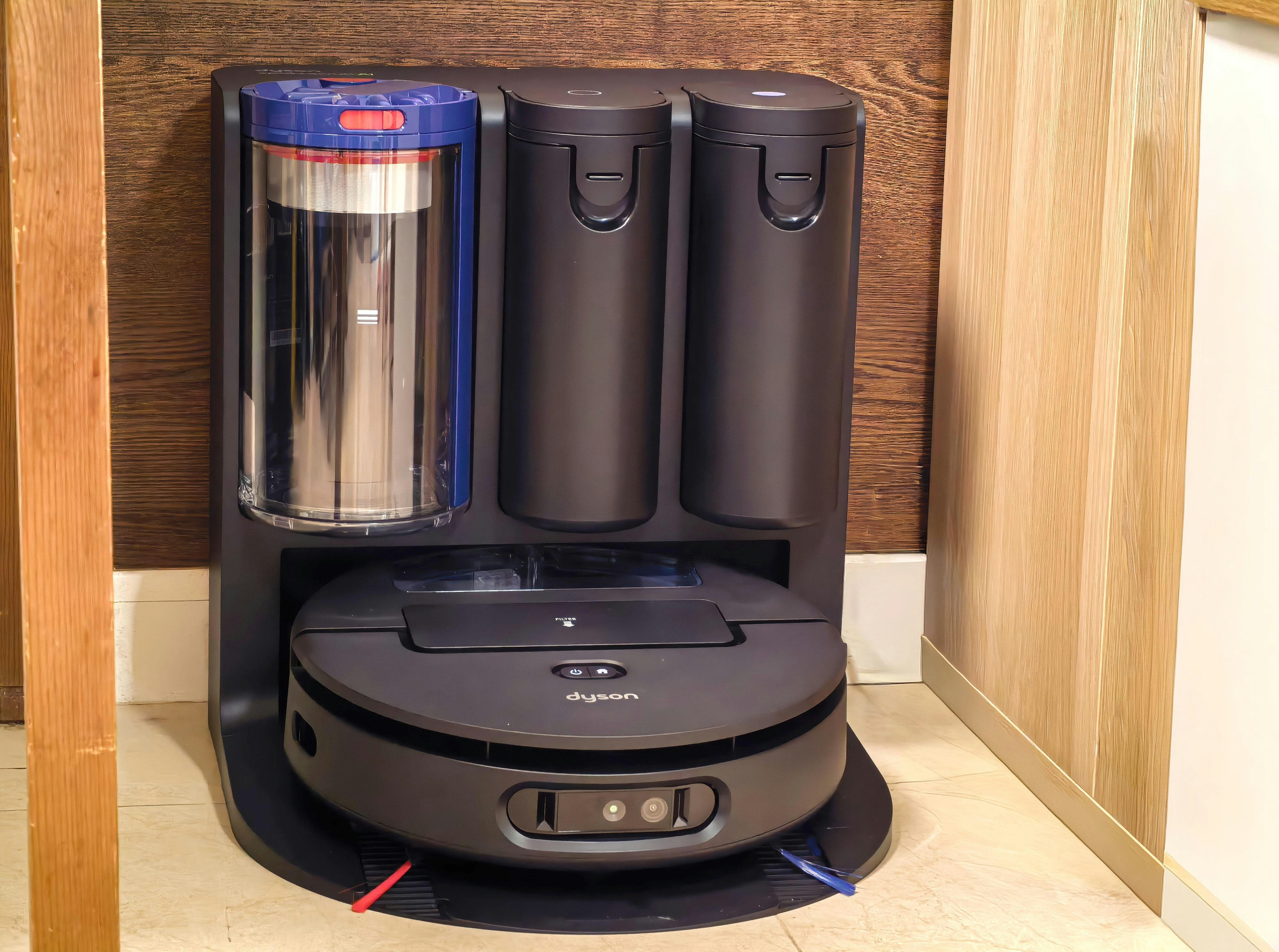 Dyson Spot+Scrub Ai 实测清洁宠物毛发与咖啡粉