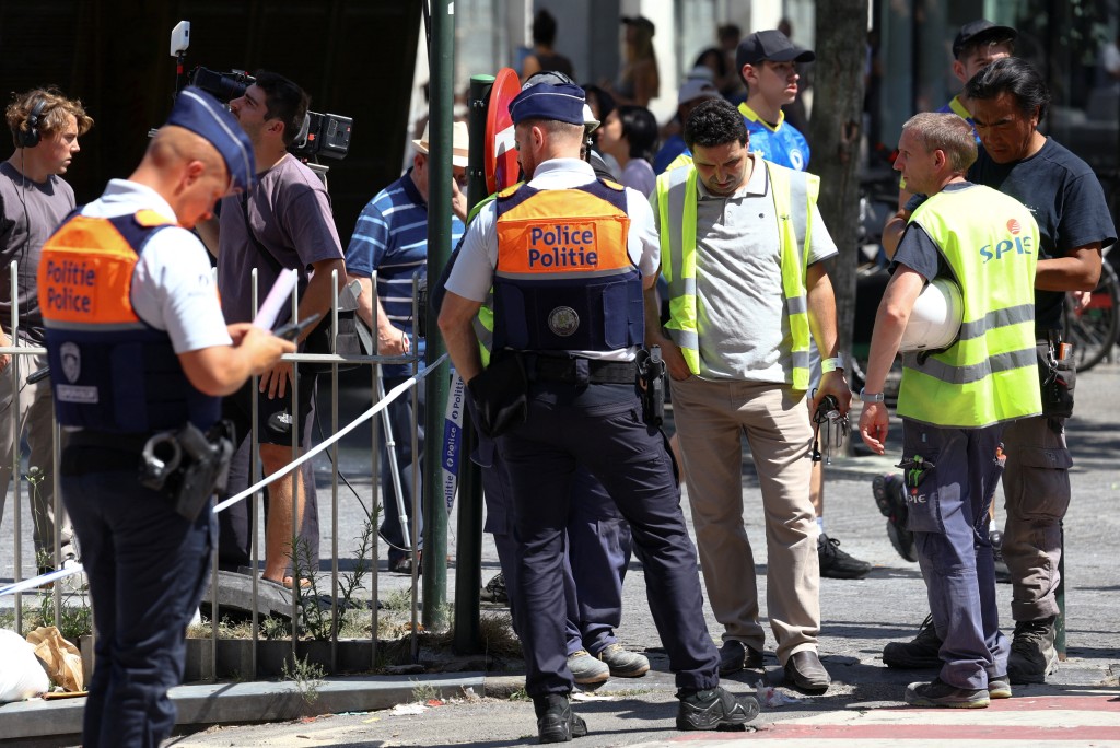 比利时布鲁塞尔市中心大楼火灾|电梯内发现多具遗体 6人仍失踪