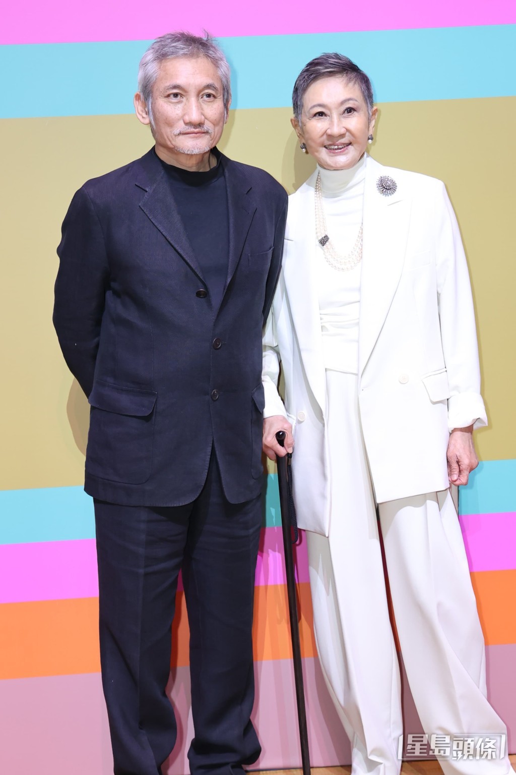 施南生与徐克出席活动