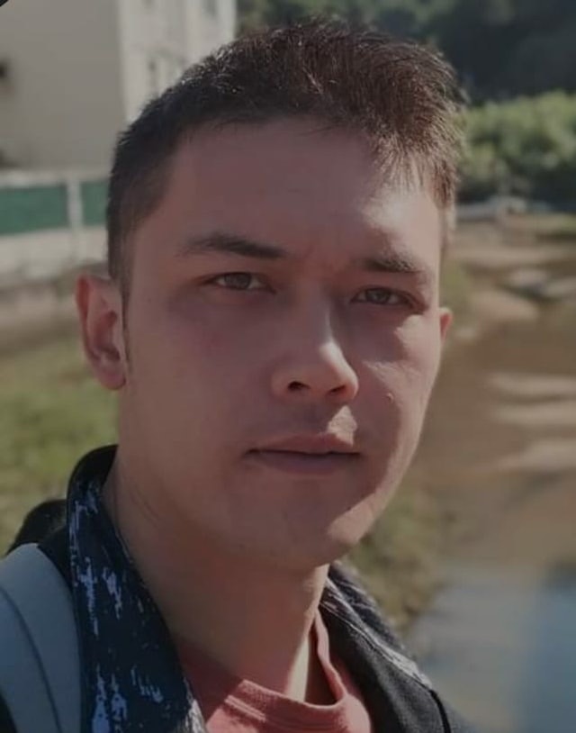 被告蔡南生离开的士时未戴口罩（警方提供照片）