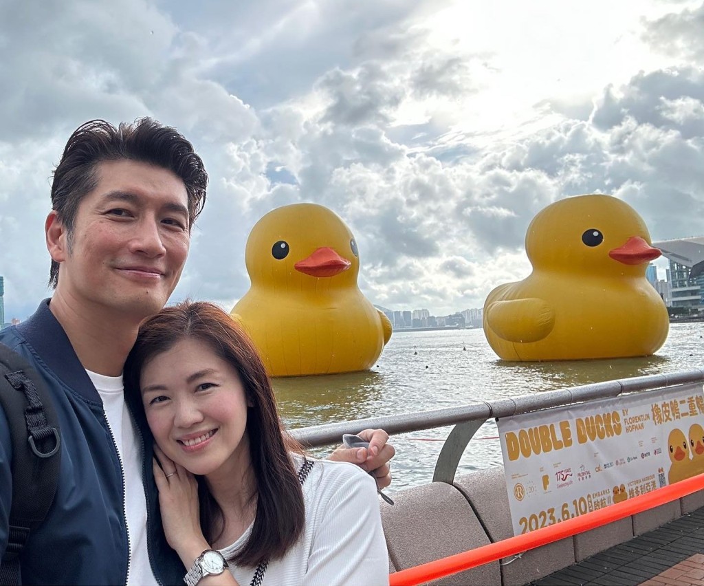 袁文杰与张洁莲甜蜜婚姻