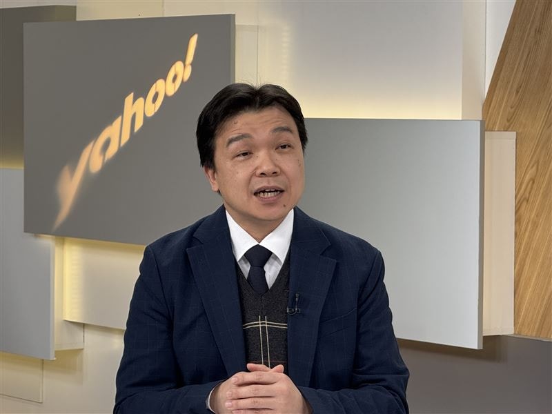 台湾陆委会副主委沈有忠出席记者会