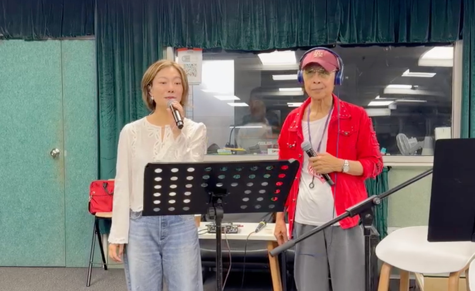 龙婷与叶振棠彩排现场