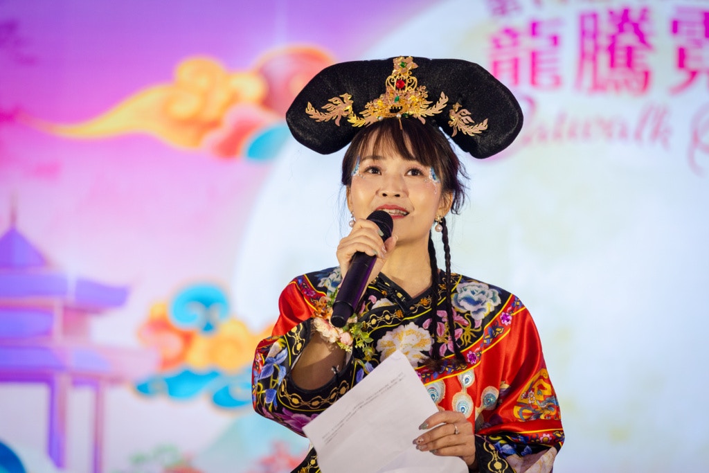 庄启程小学校长梁佩思在活动上致辞