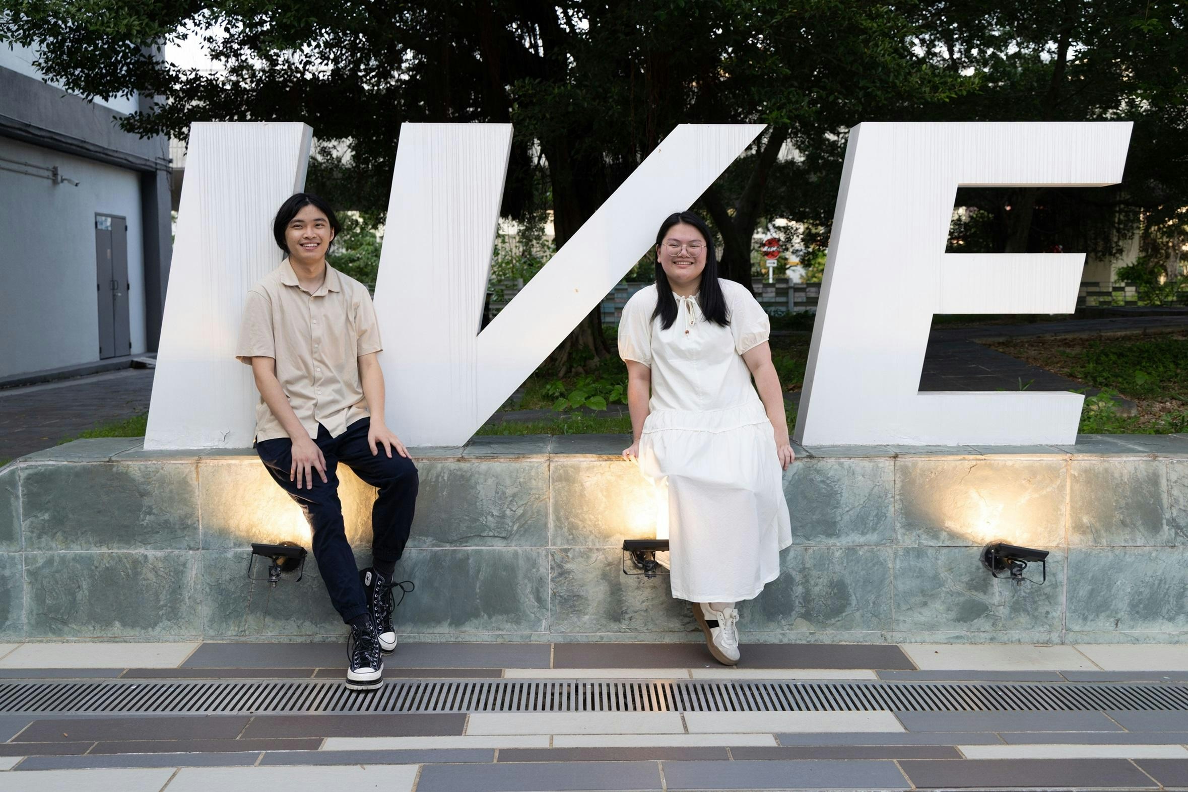 IVE两名毕业生获60万奖学金赴英深造｜计划毕业后回港贡献所学