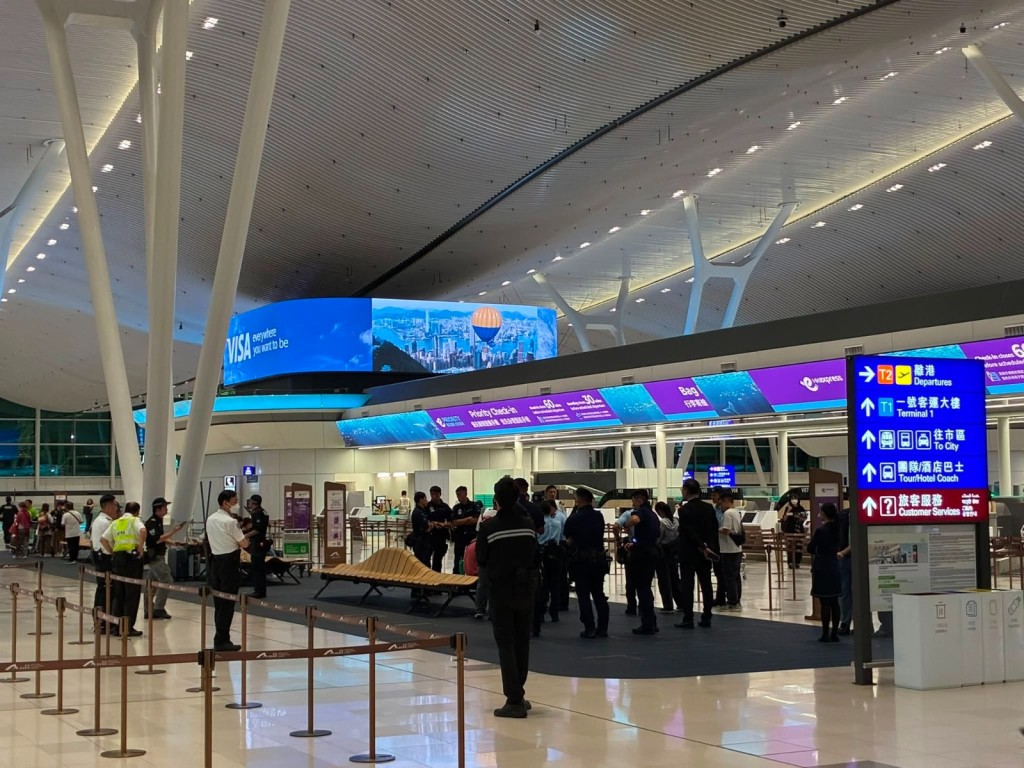 香港国际机场二号客运大楼外景
