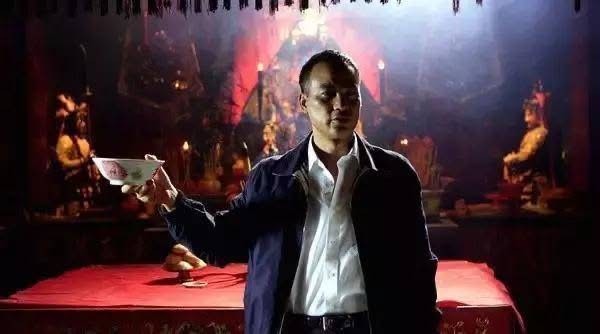 网民最初发文指责任达华(图片来源:thread@macheuksang)