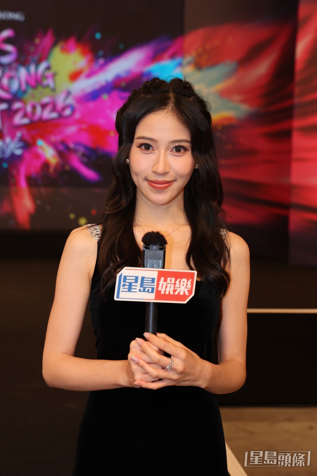 倪乐琳比赛后台念佛经平复情绪