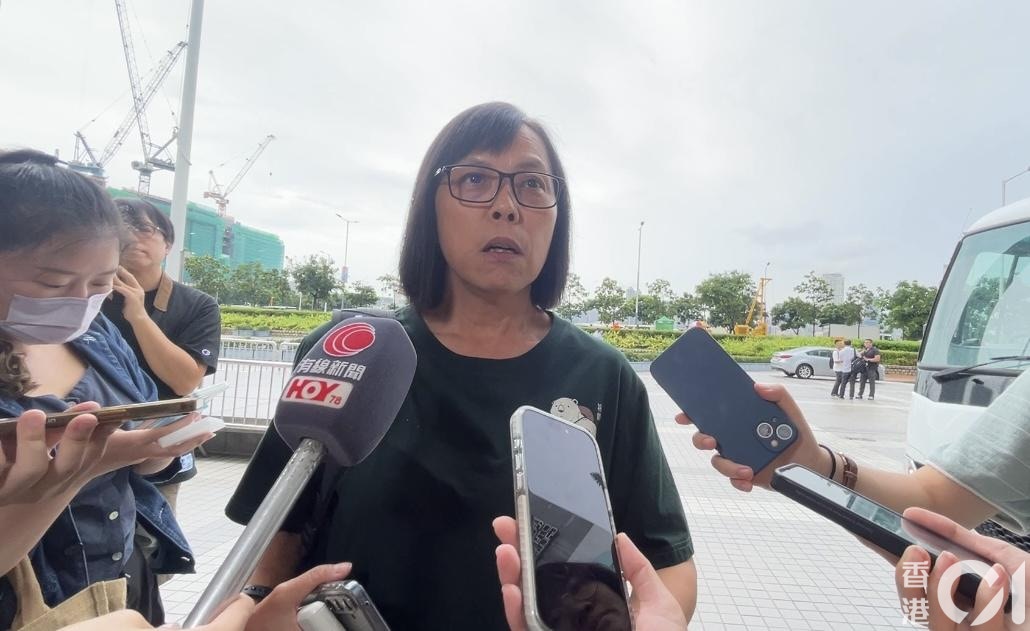 宏盛阁何女士质疑政府推卸责任