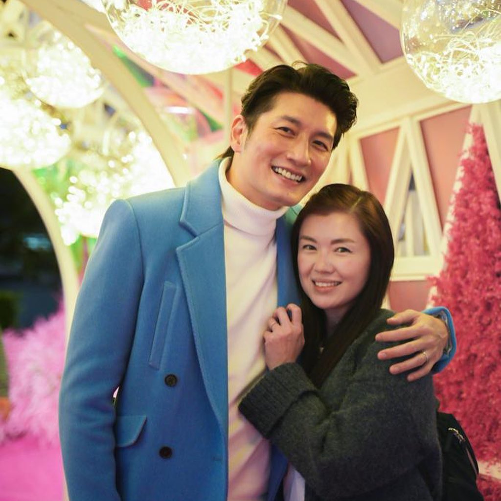 袁文杰担心半夜直播吵醒老婆