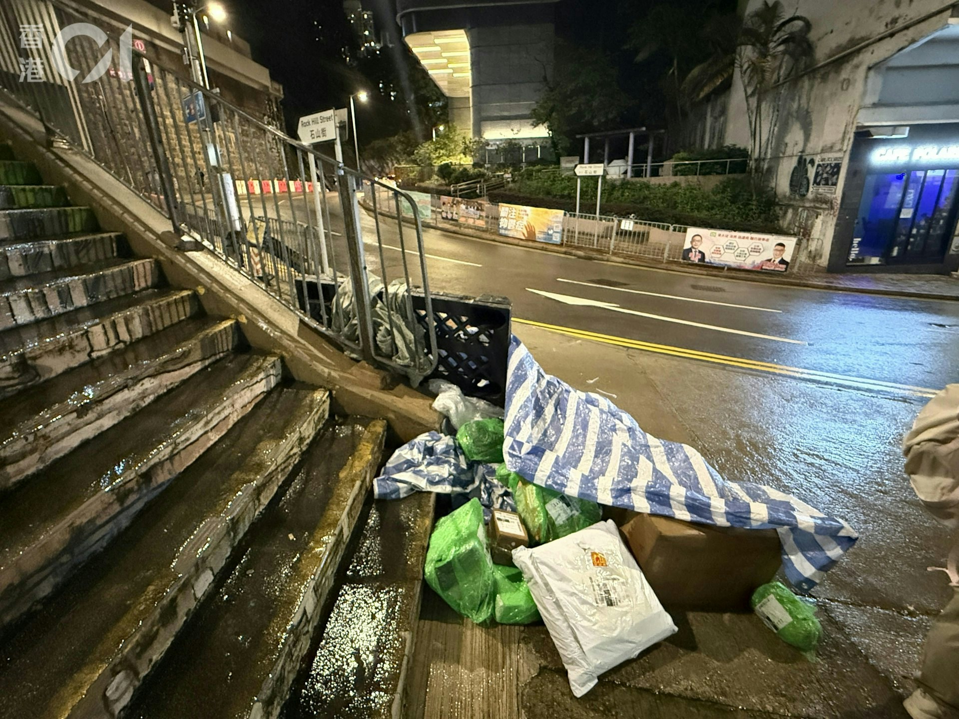仓库中的物流包裹