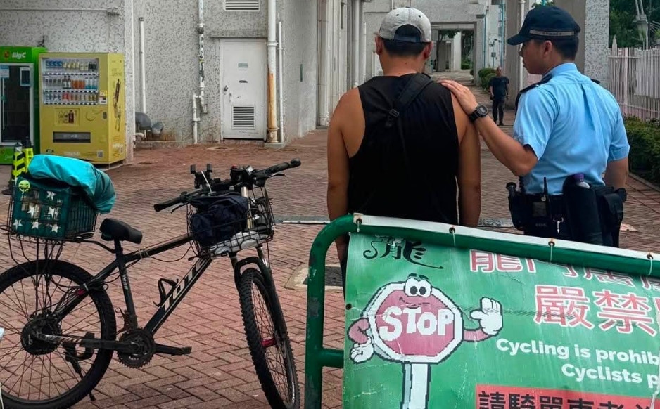 屯门警区持续严打非法电动移动工具｜全天候执法行动引市民热议